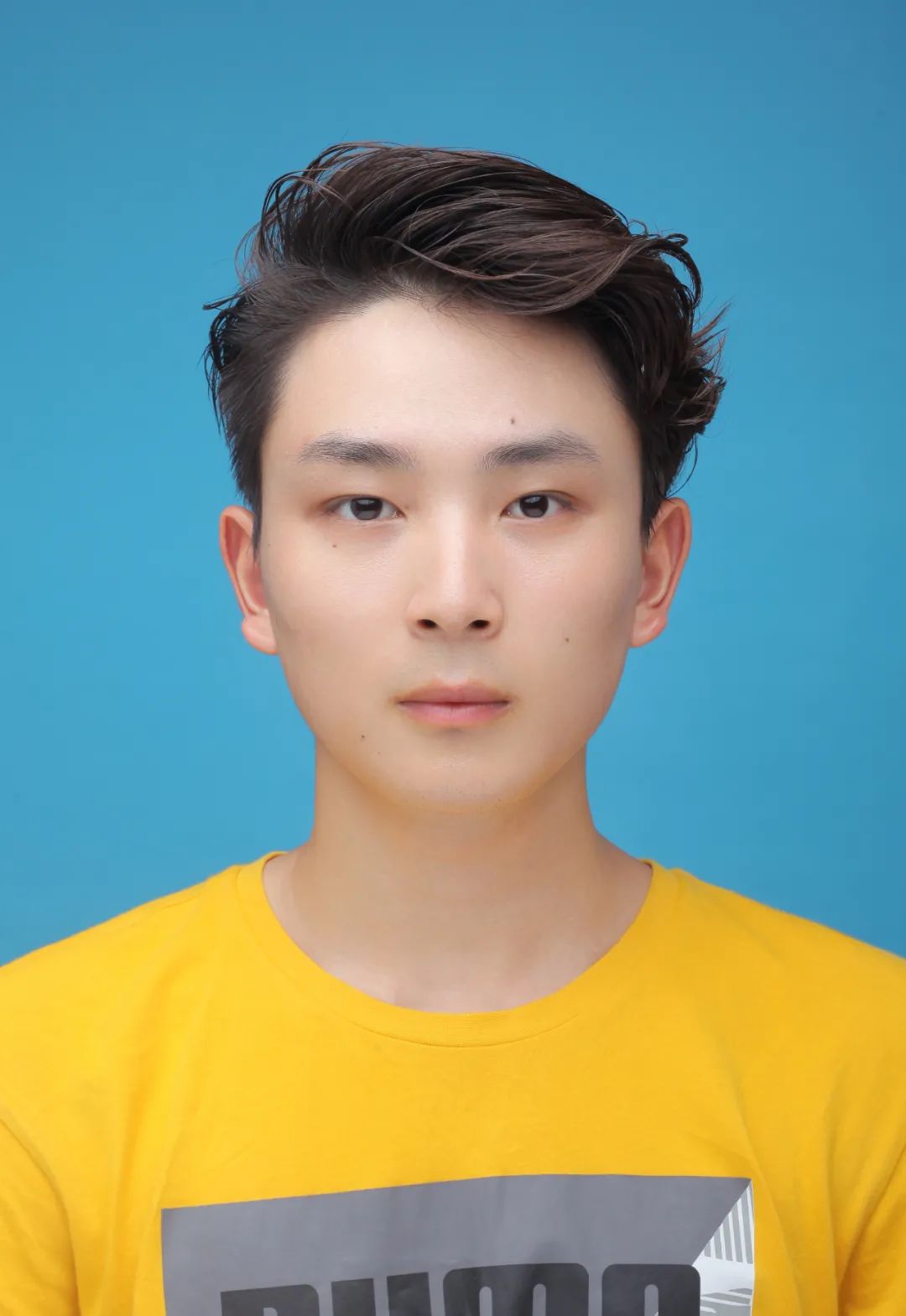 李教员 照片