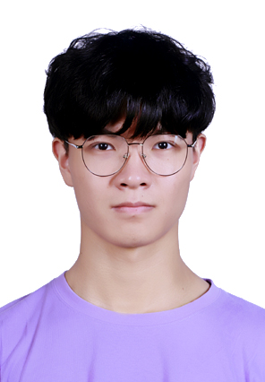 李教员 照片