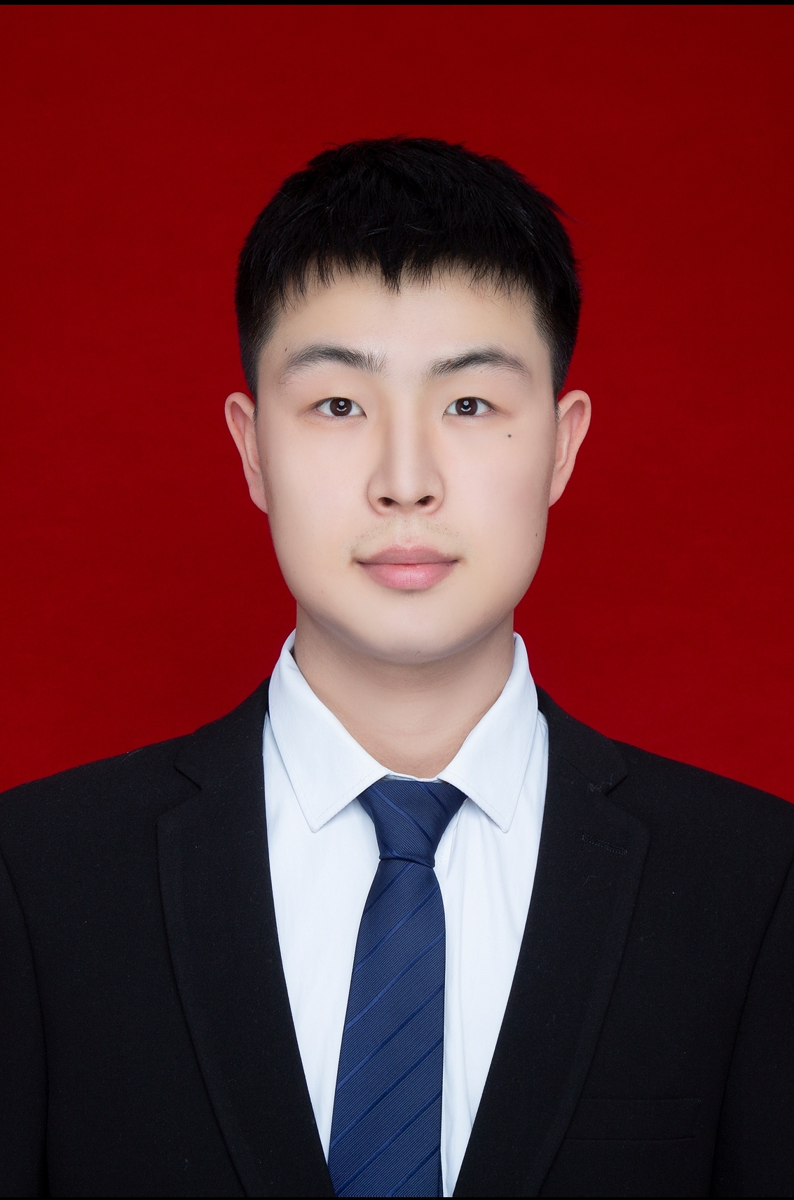 娄教员 照片