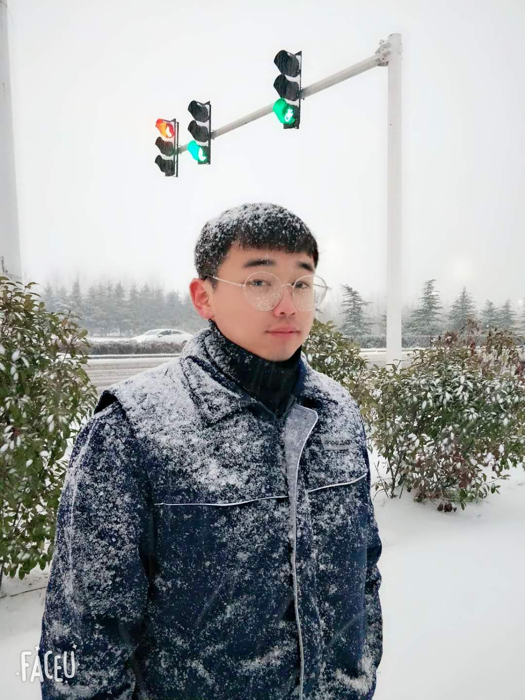 李教员 照片