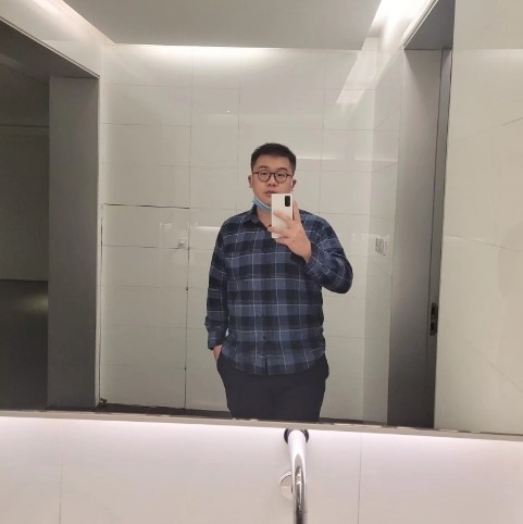 黄教员 照片