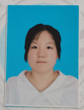李教员 照片