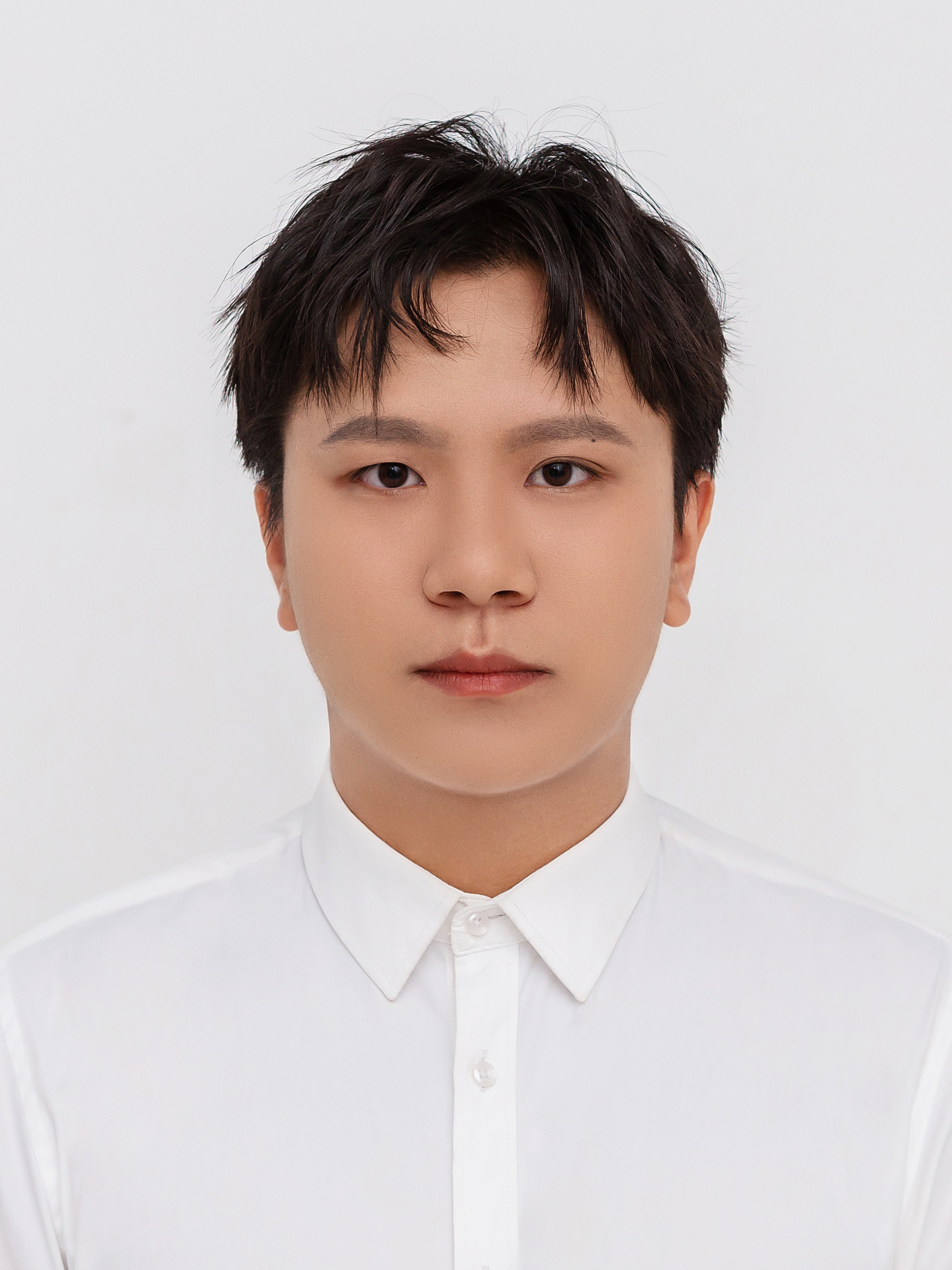 李教员 照片