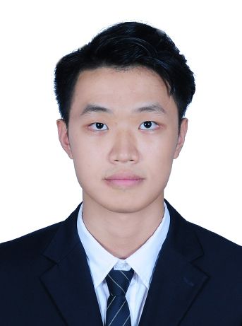 梁教员 照片