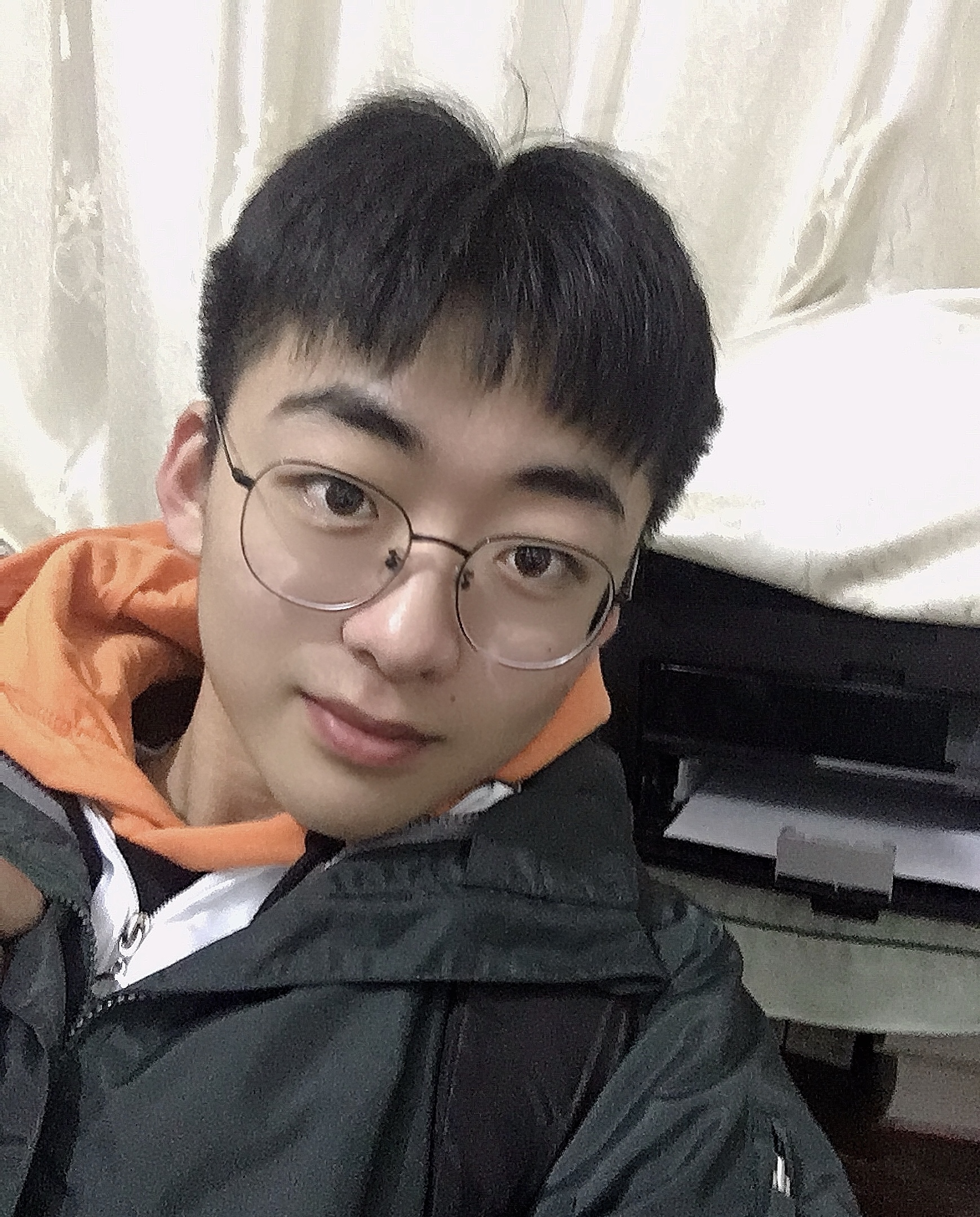 李教员 照片