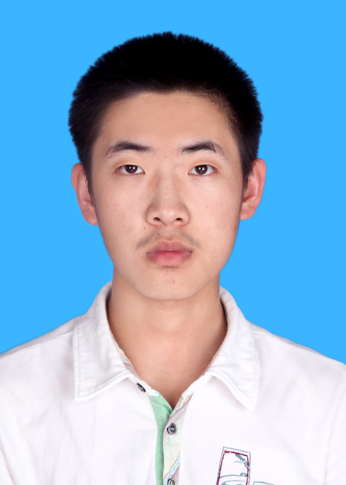 李教员 照片