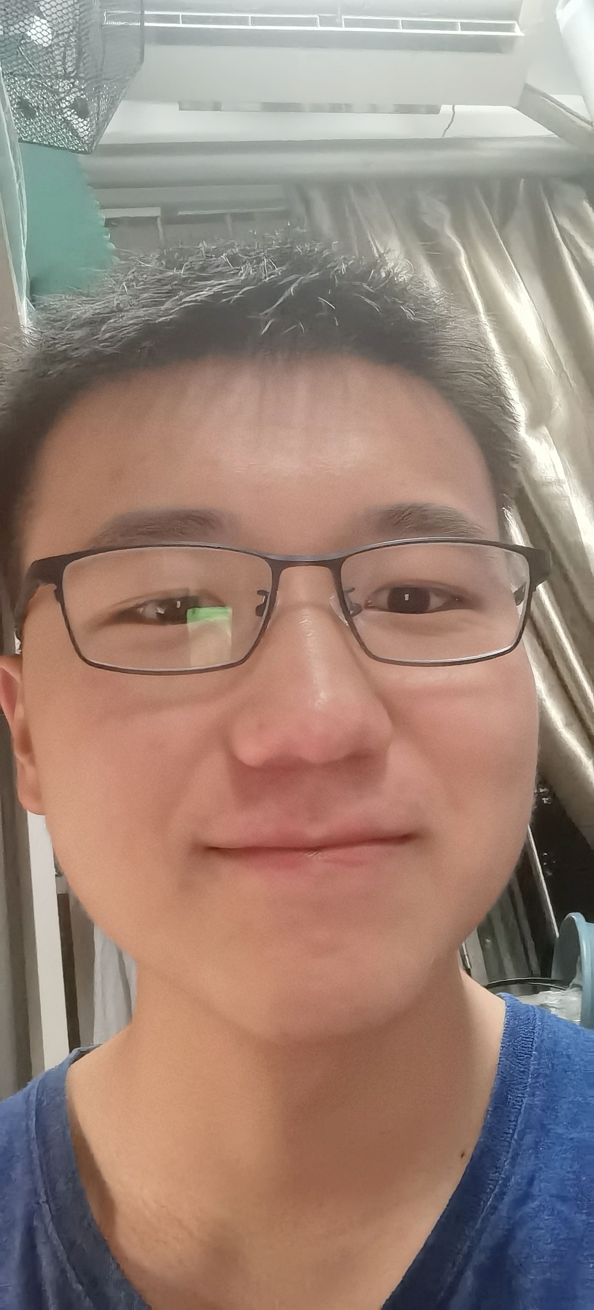 李教员 照片