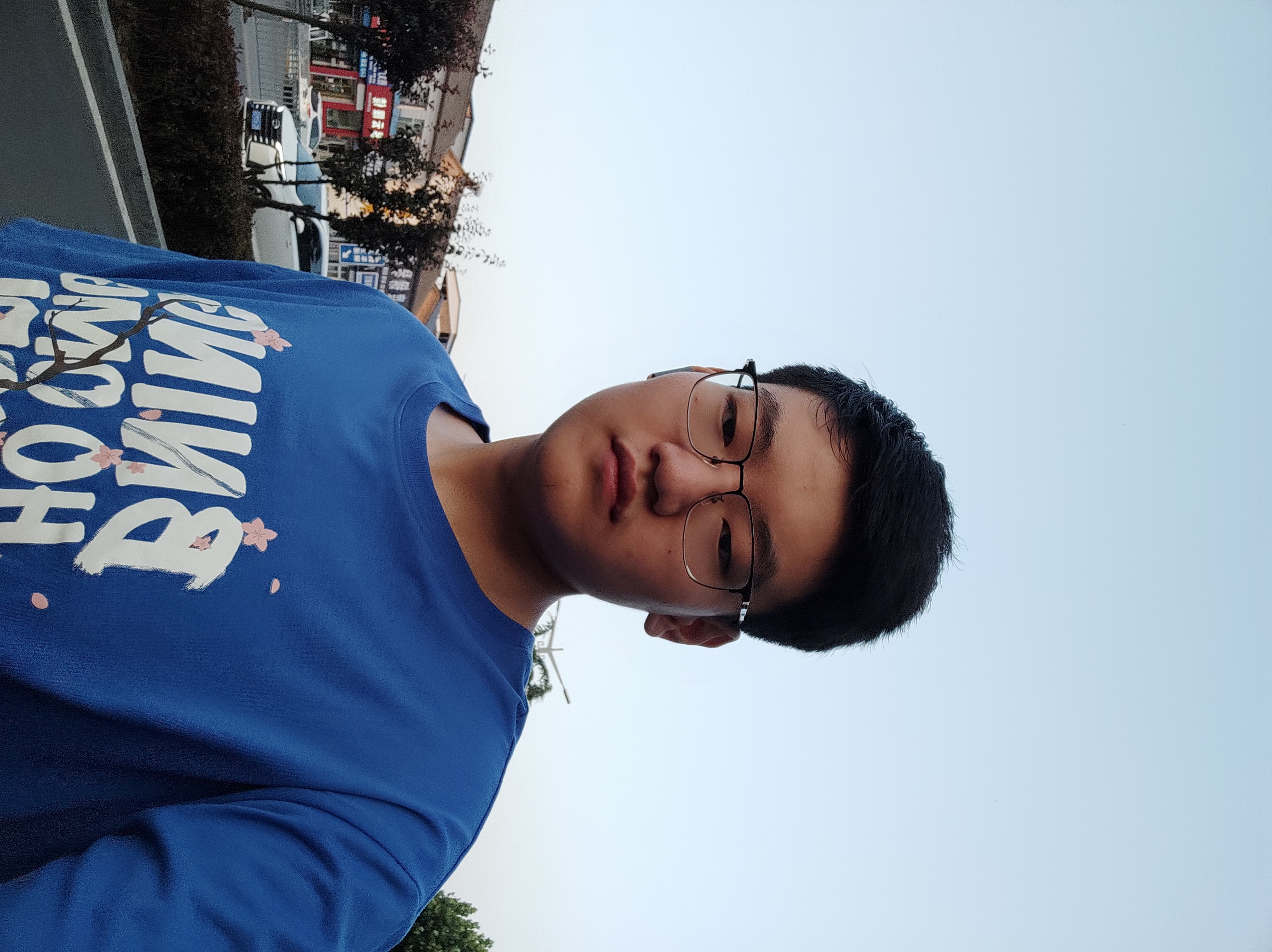秦教员 照片
