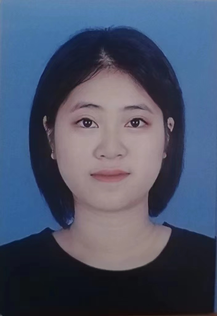张教员 照片