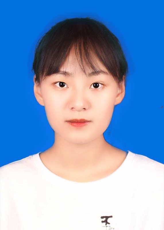 李教员 照片