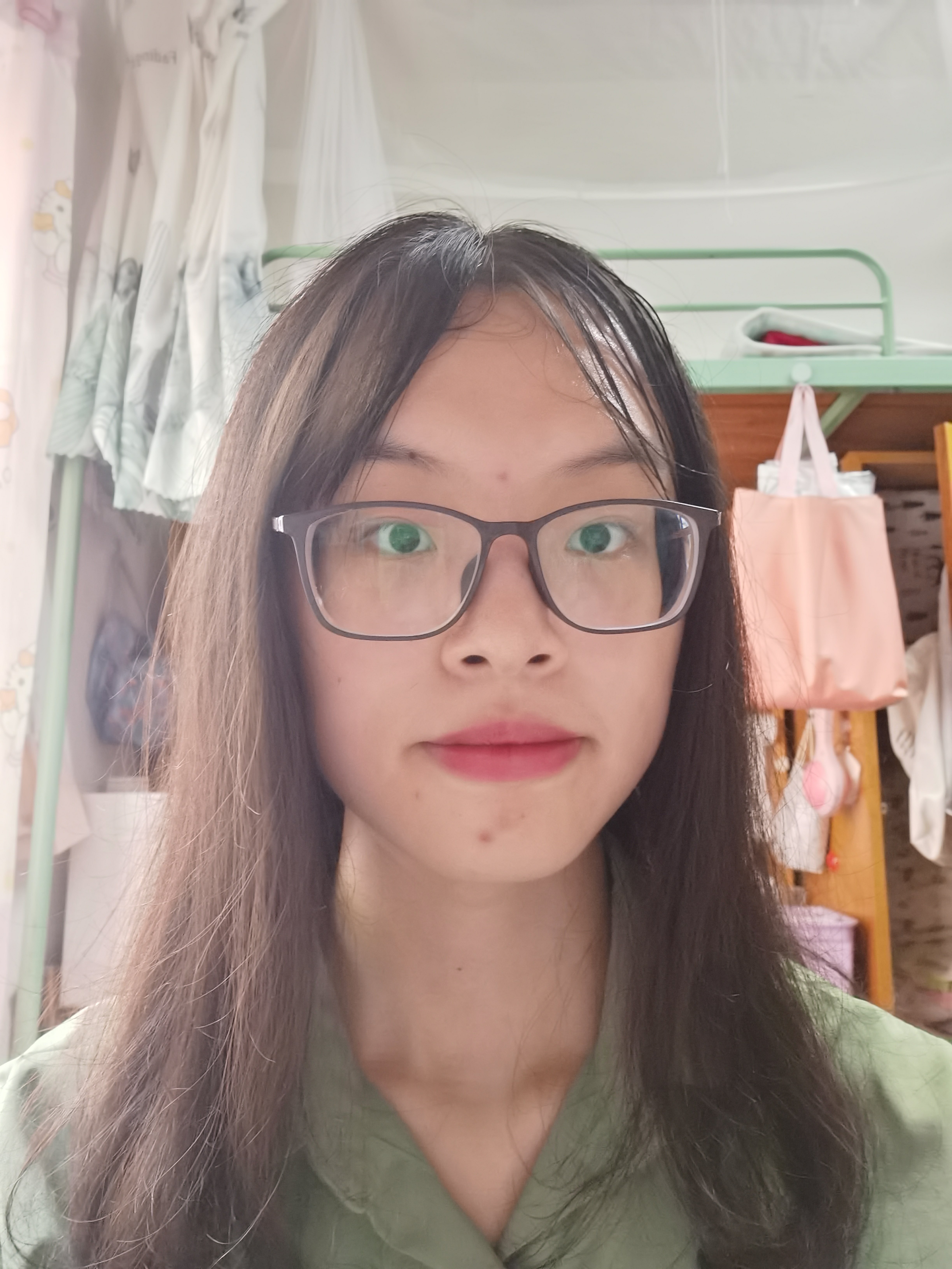 刘教员 照片