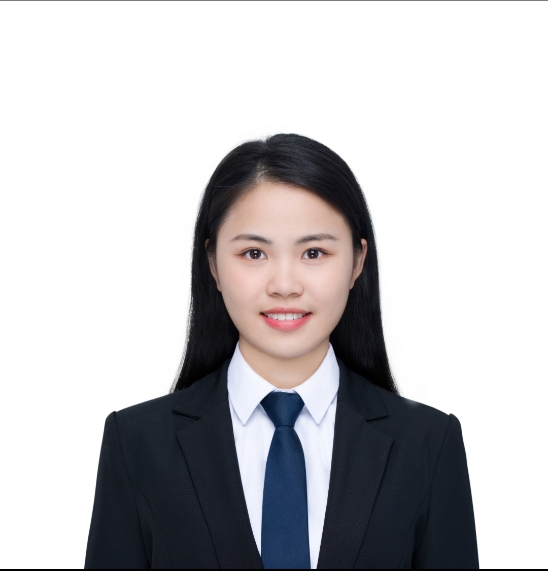 李教员 照片