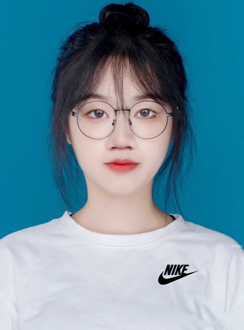 李教员 照片