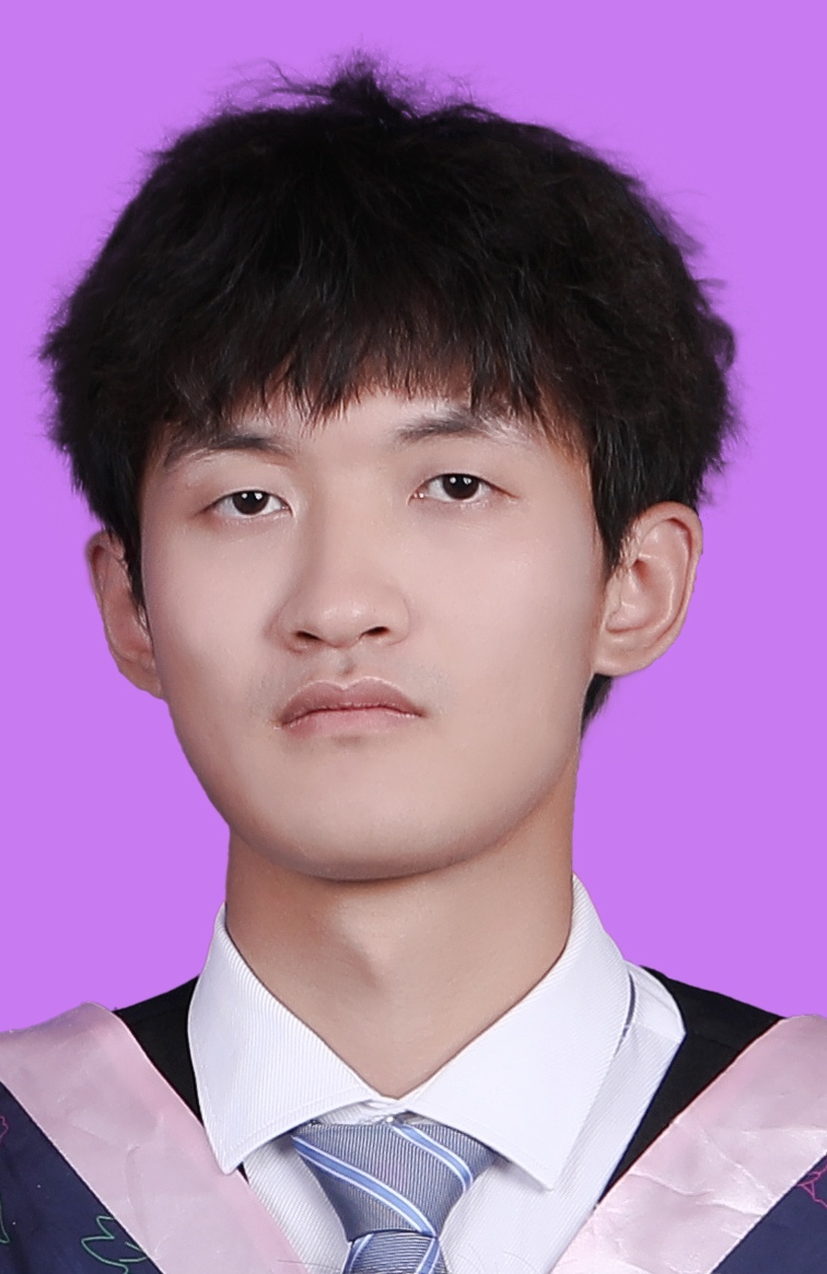 李教员 照片