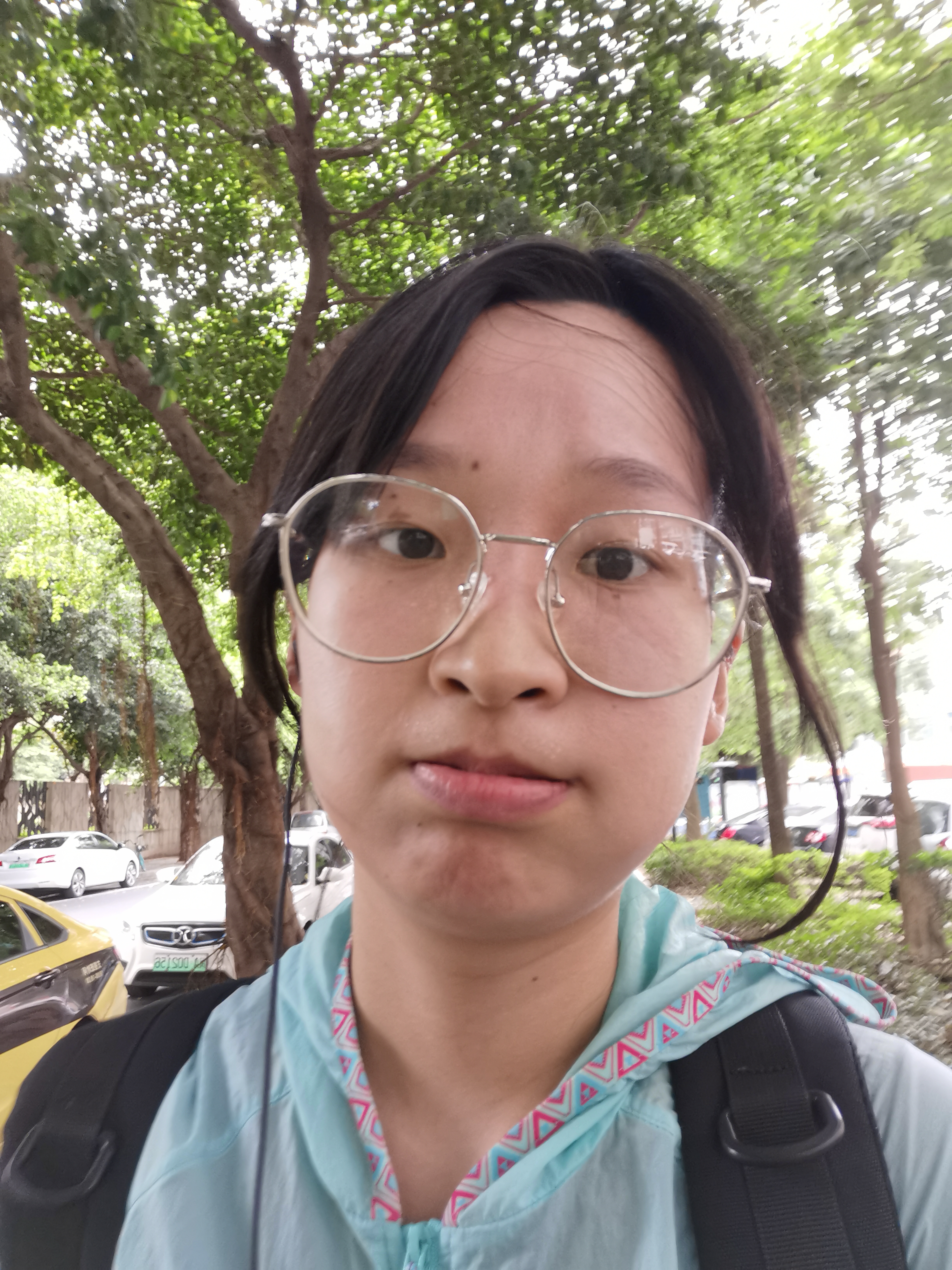周教员 照片