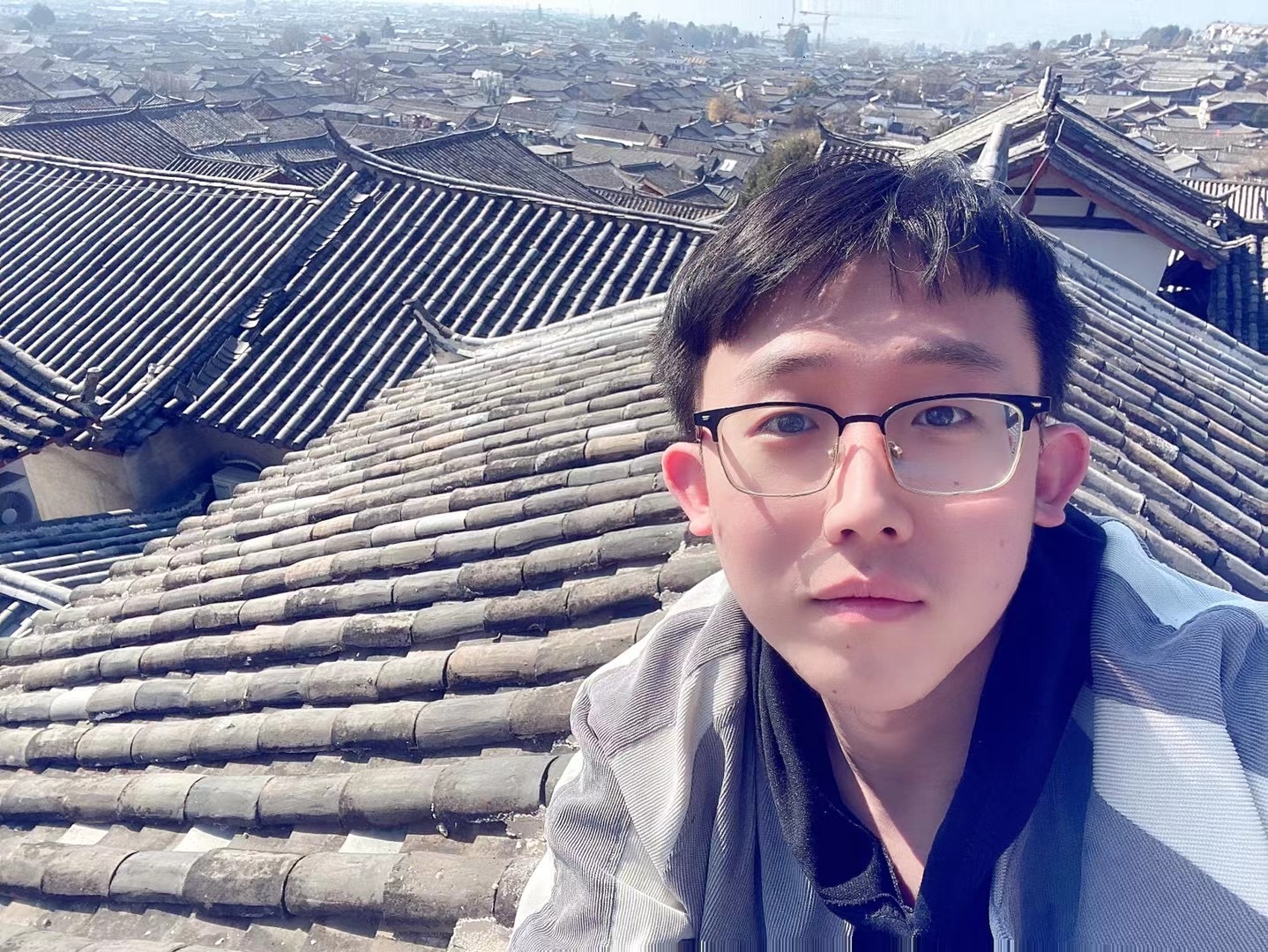 解教员 照片
