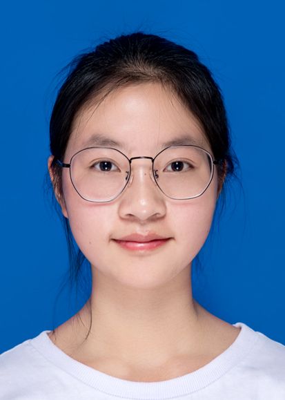 李教员 照片