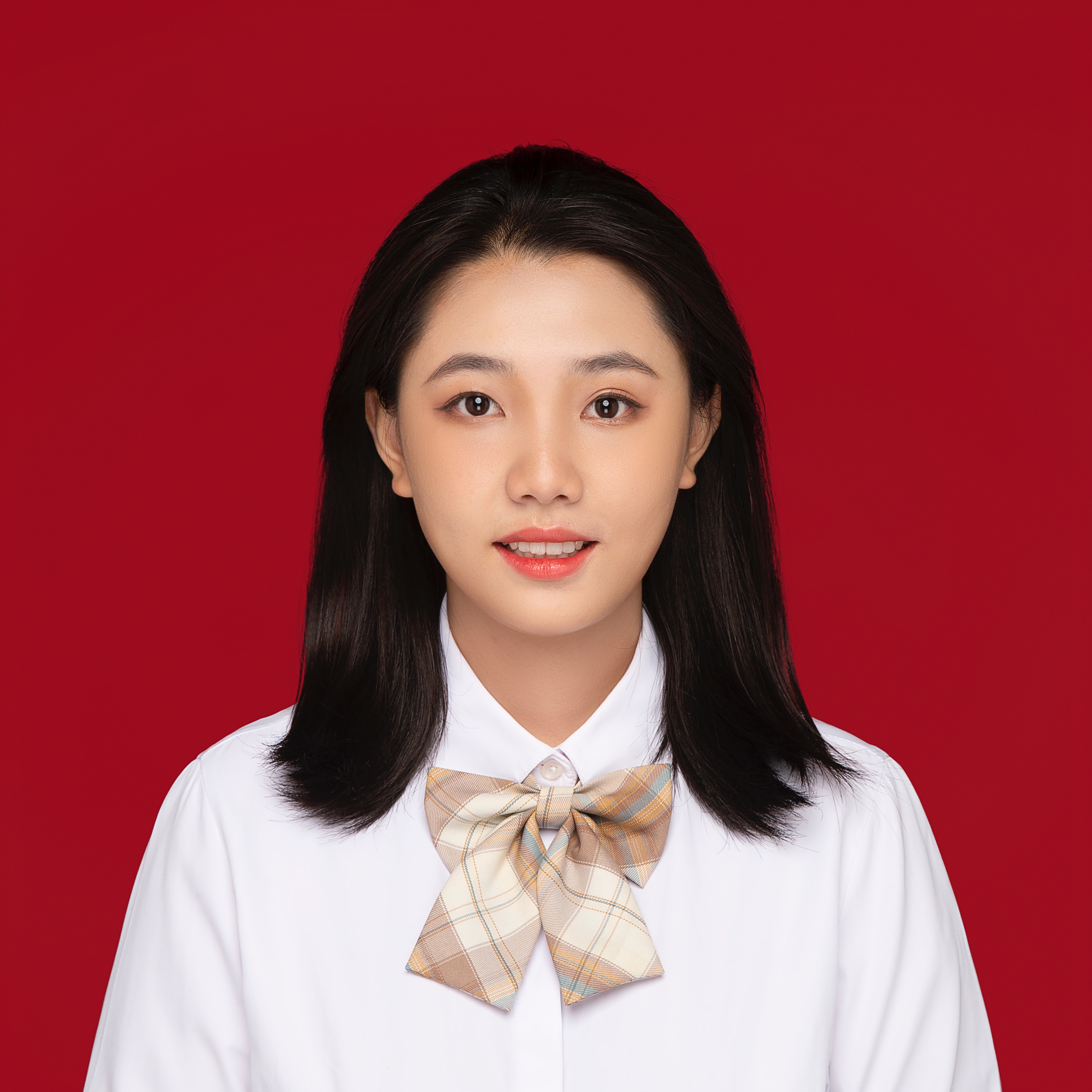 王教员 照片
