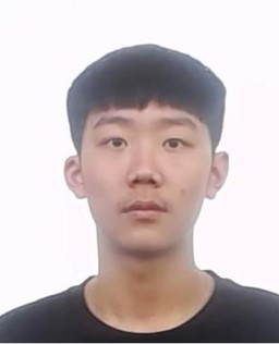 闫教员 照片
