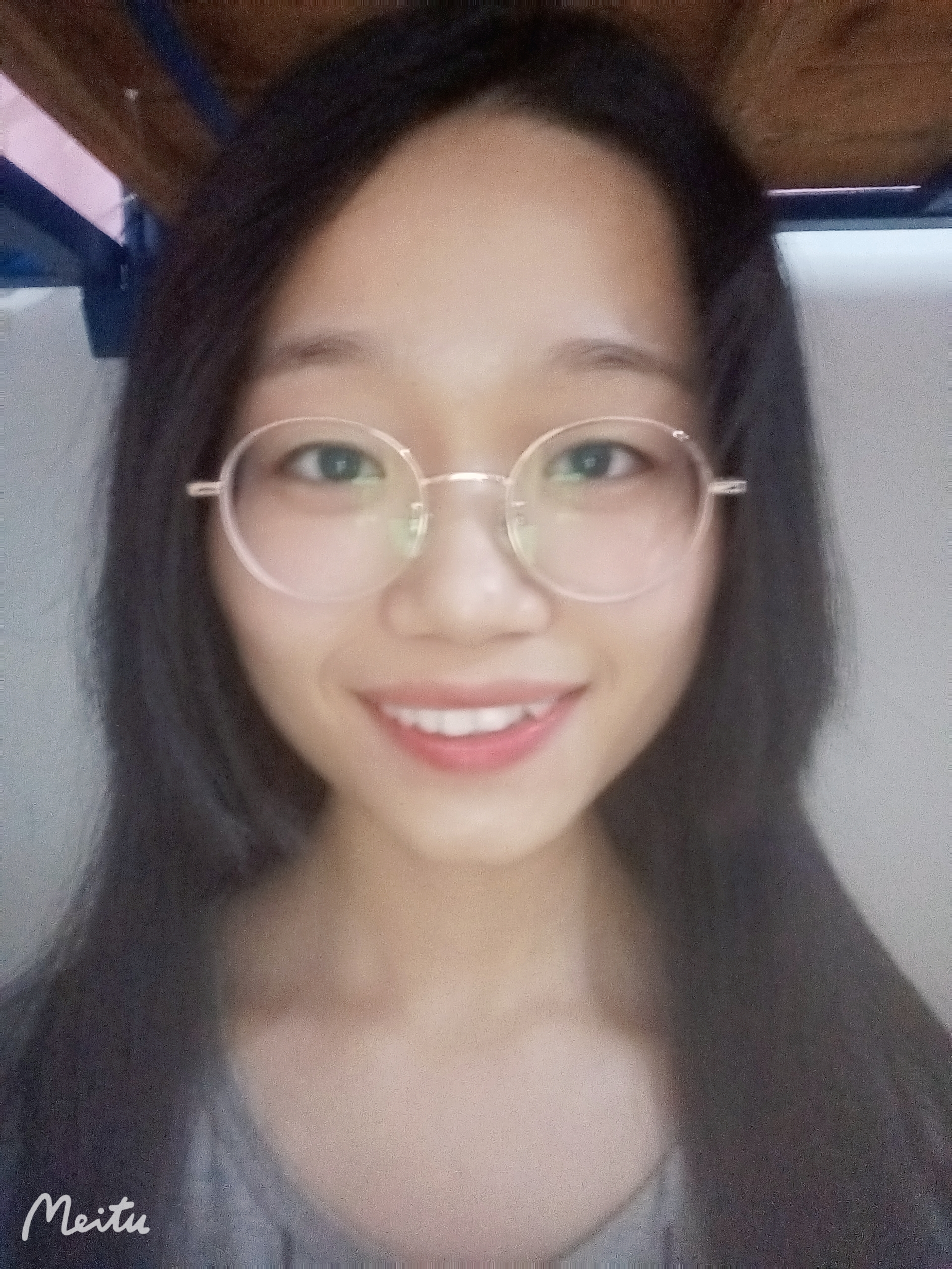 刘教员 照片