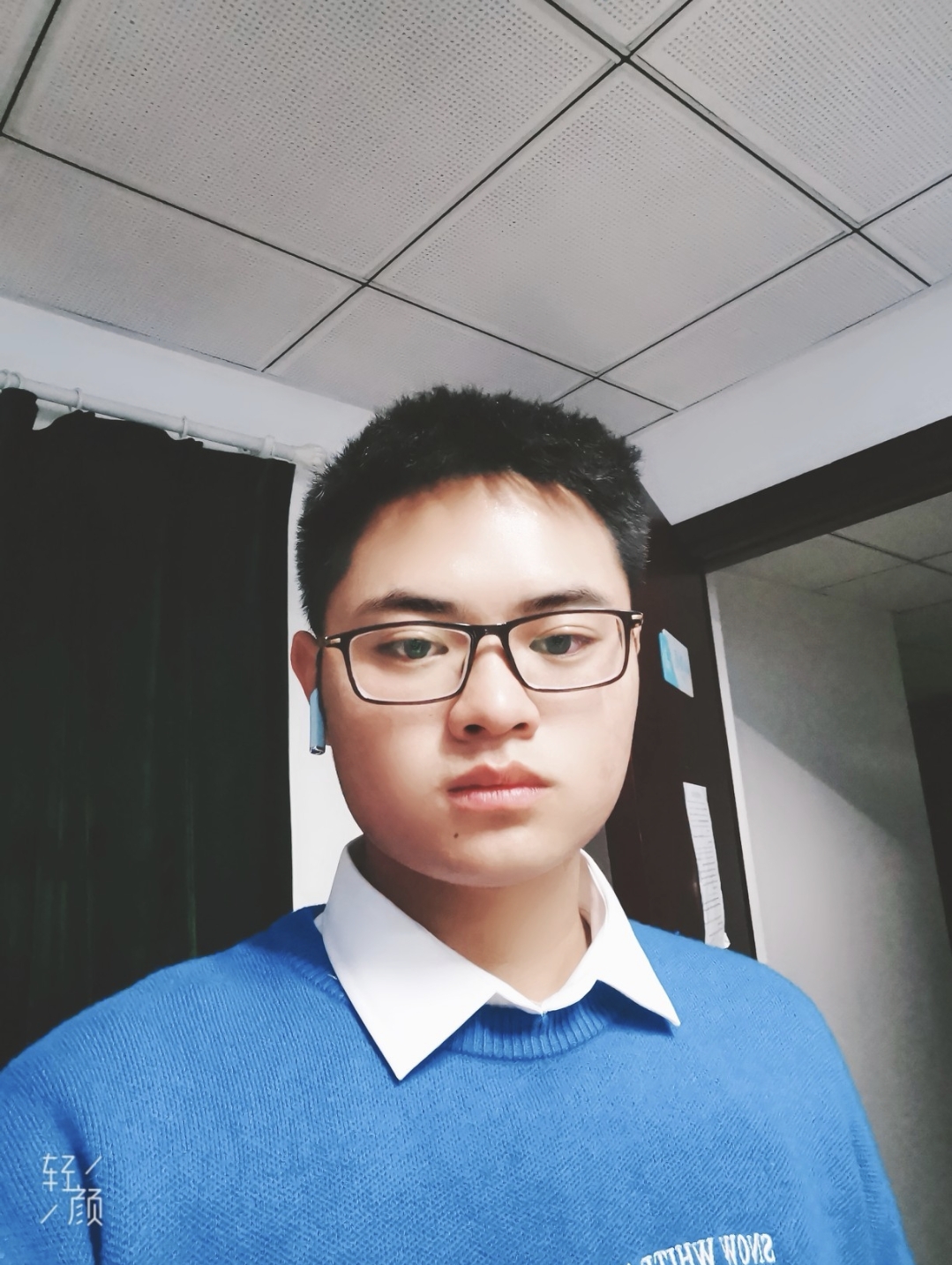 王教员 照片