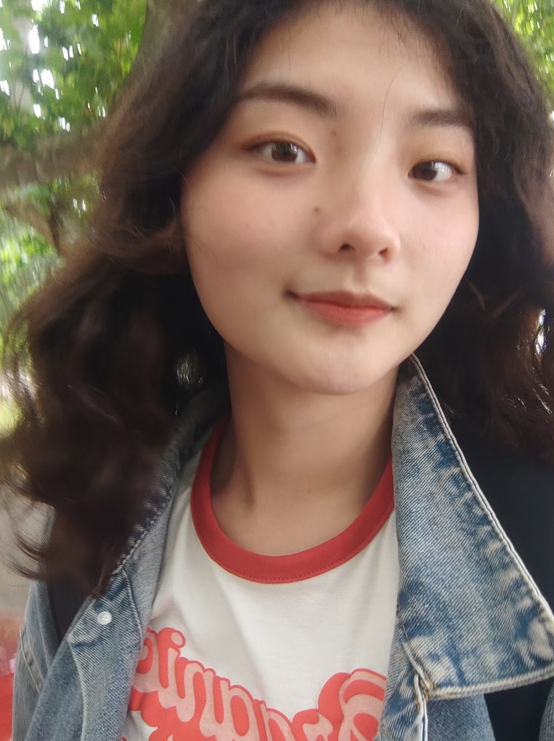 周教员 照片