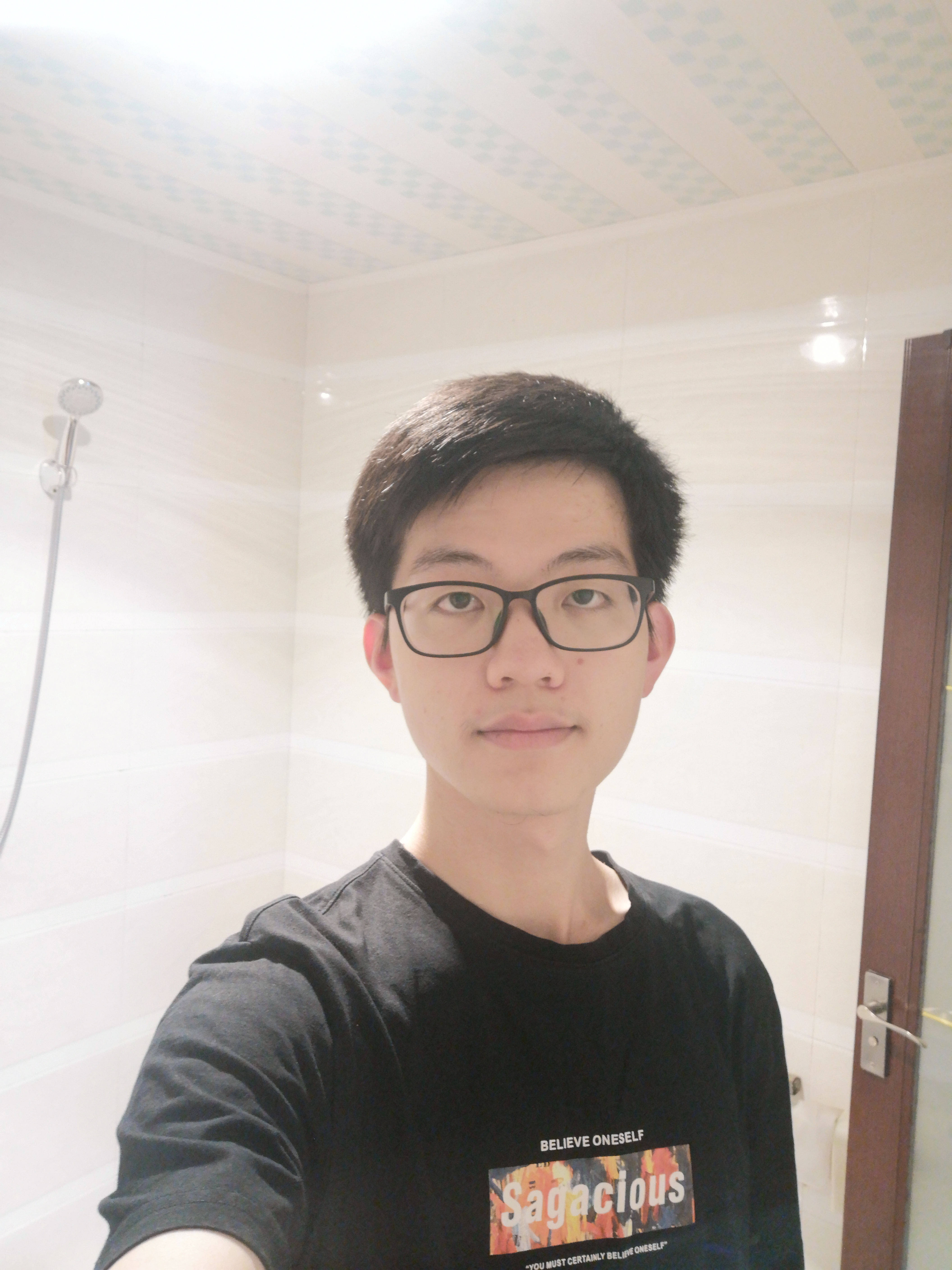 杨教员 照片