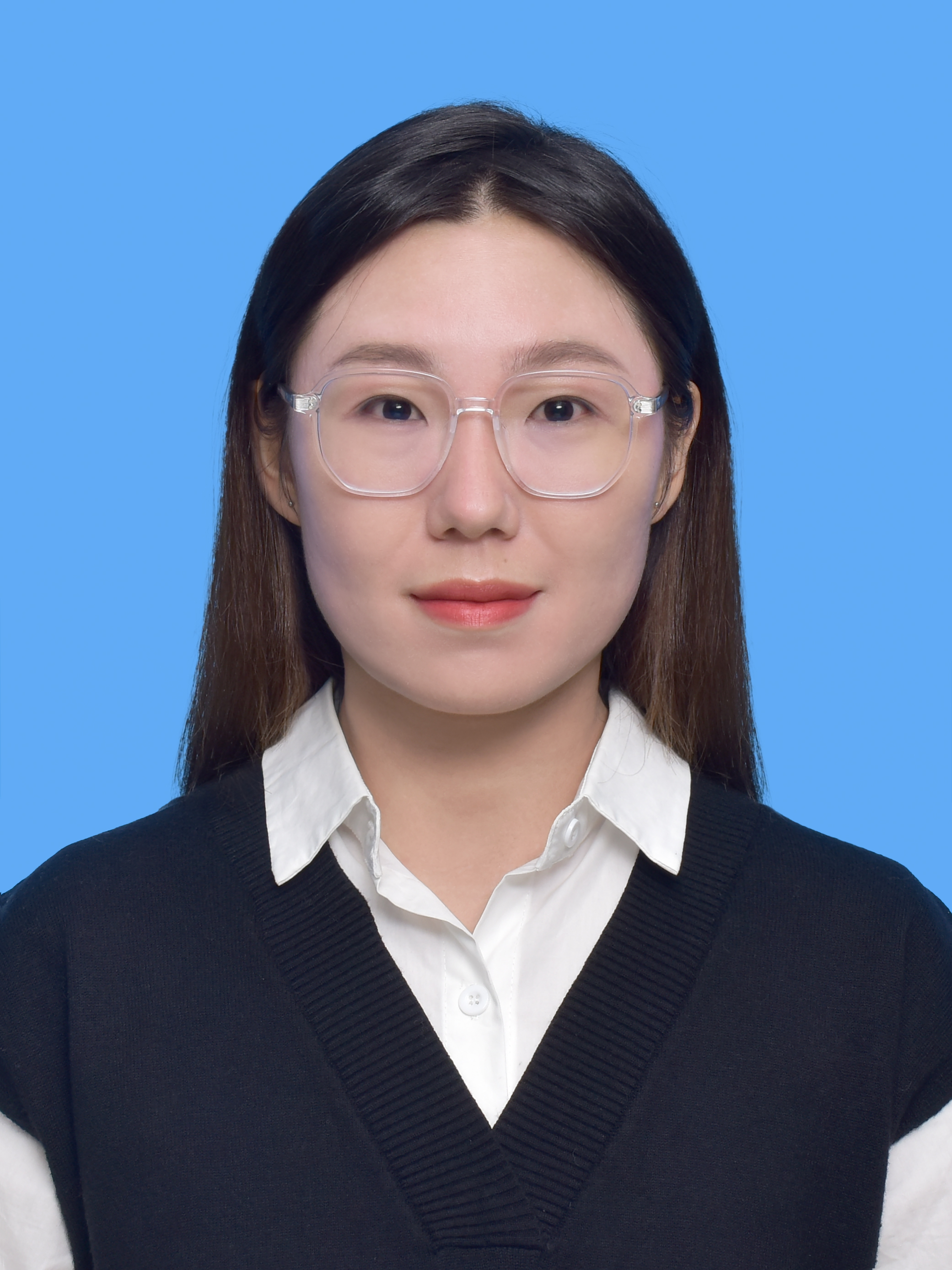 王教员 照片