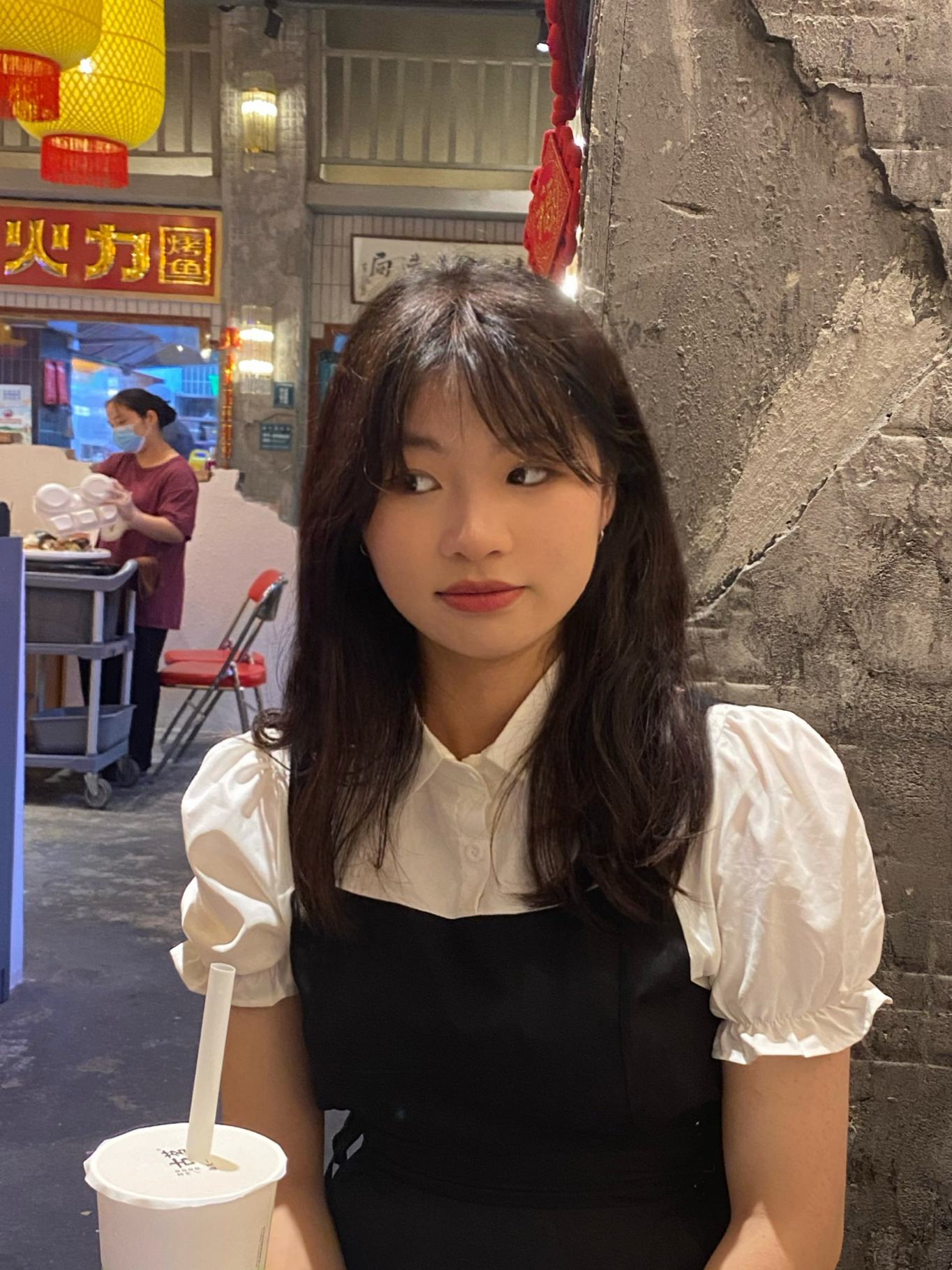 周教员 照片