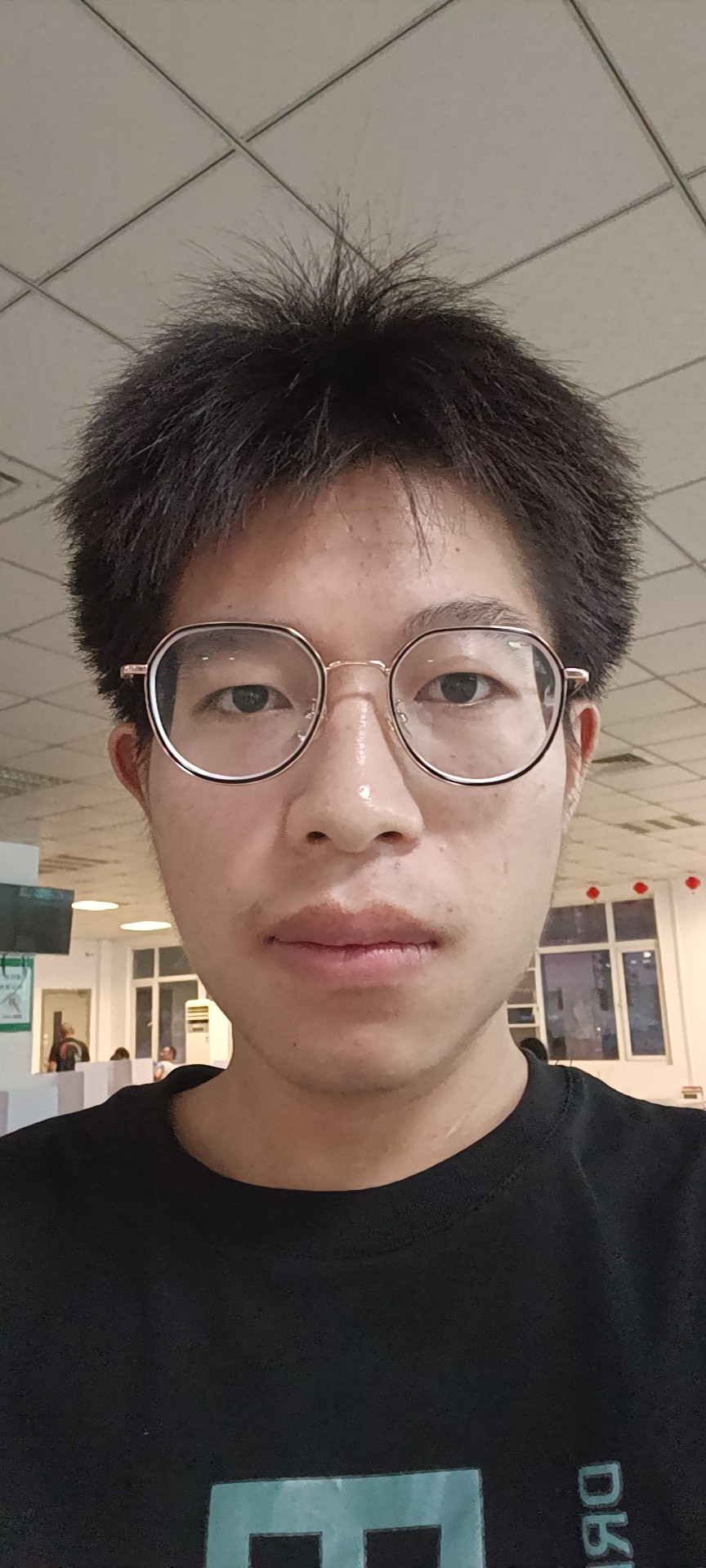 方教员 照片