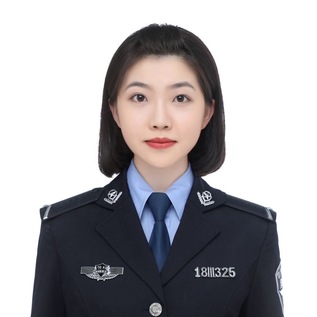 刘教员 照片