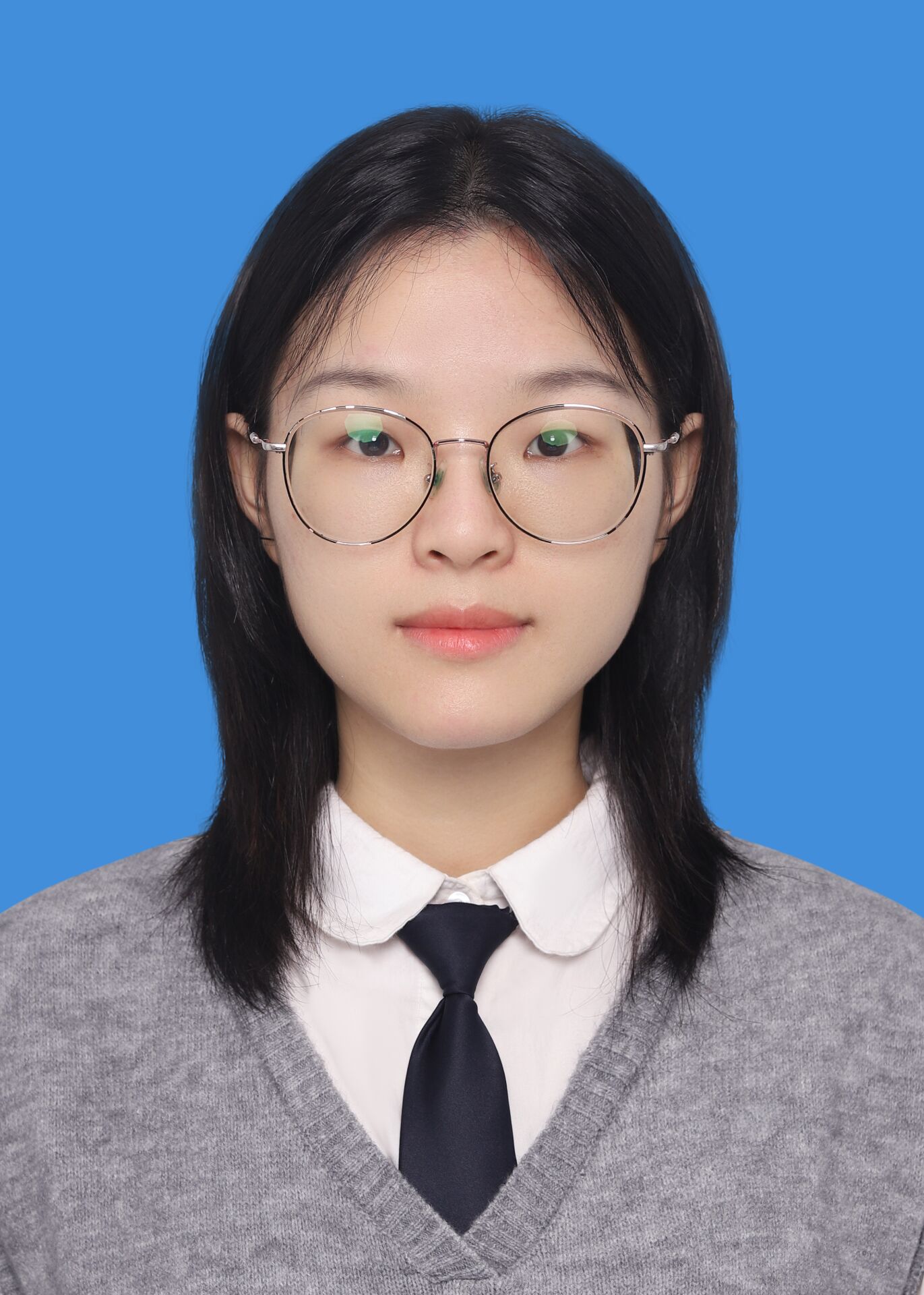 万教员 照片