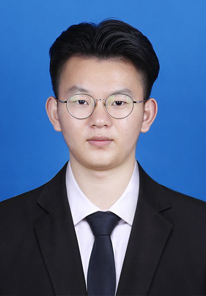 江教员 照片