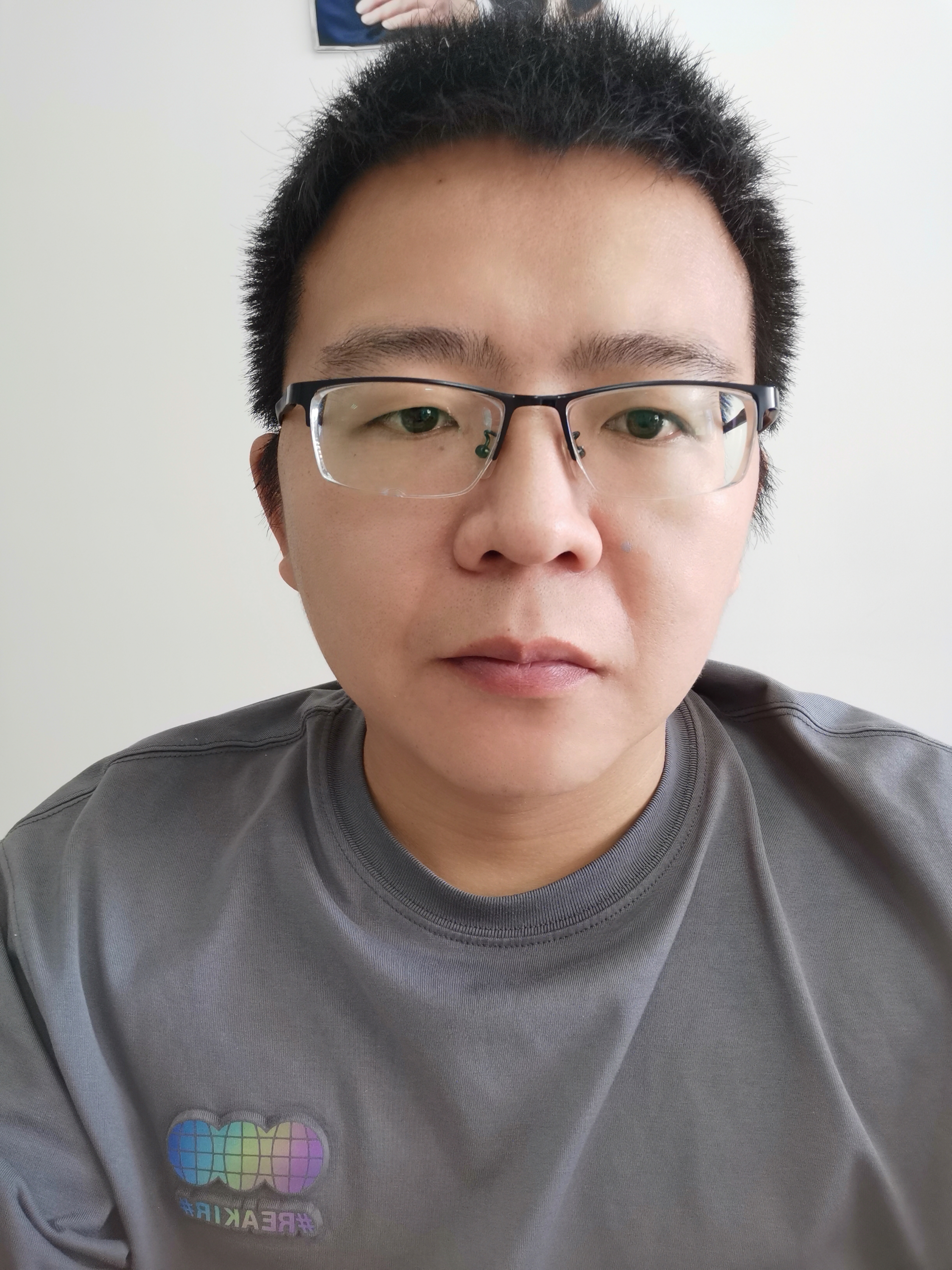 周教员 照片