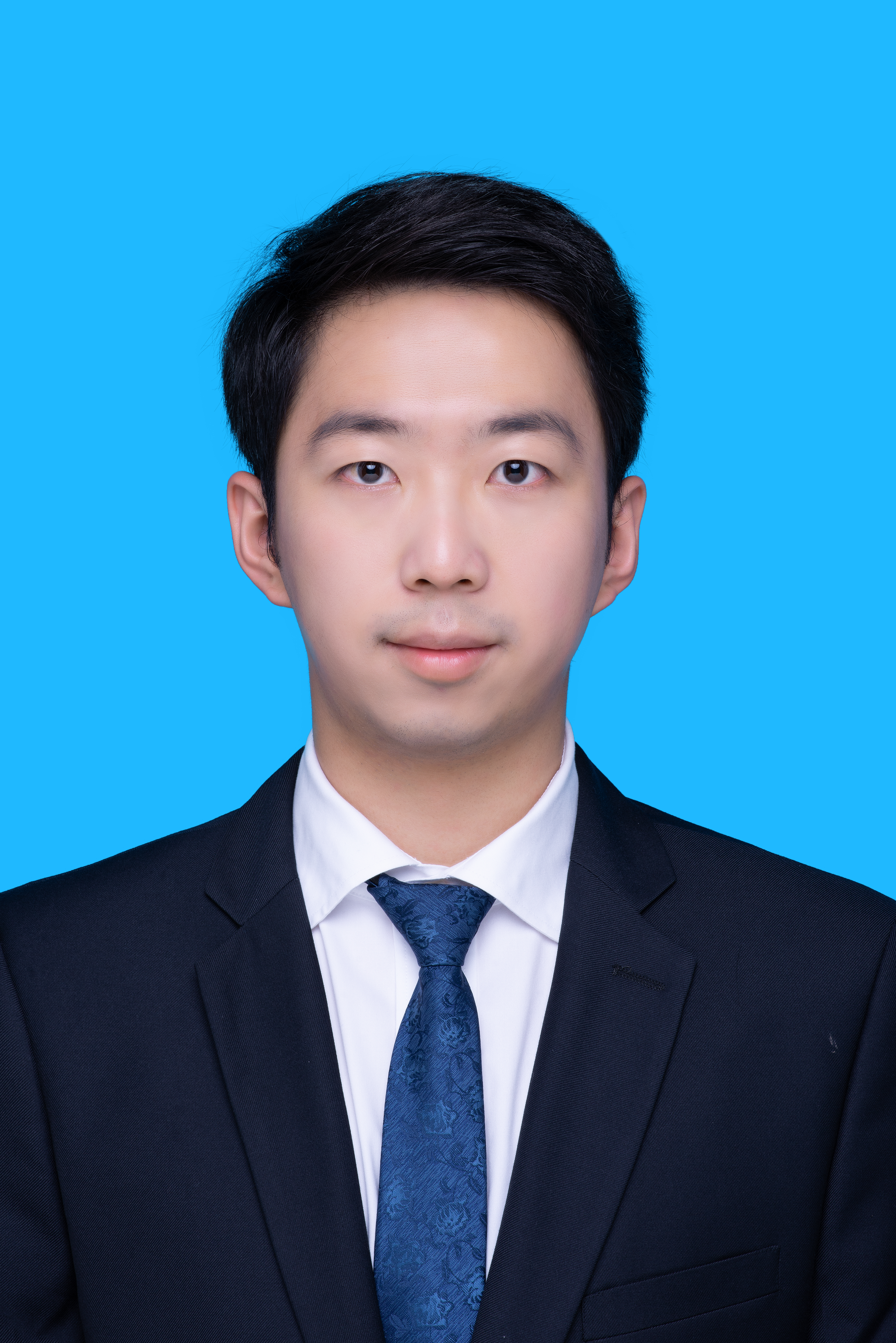 李教员 照片