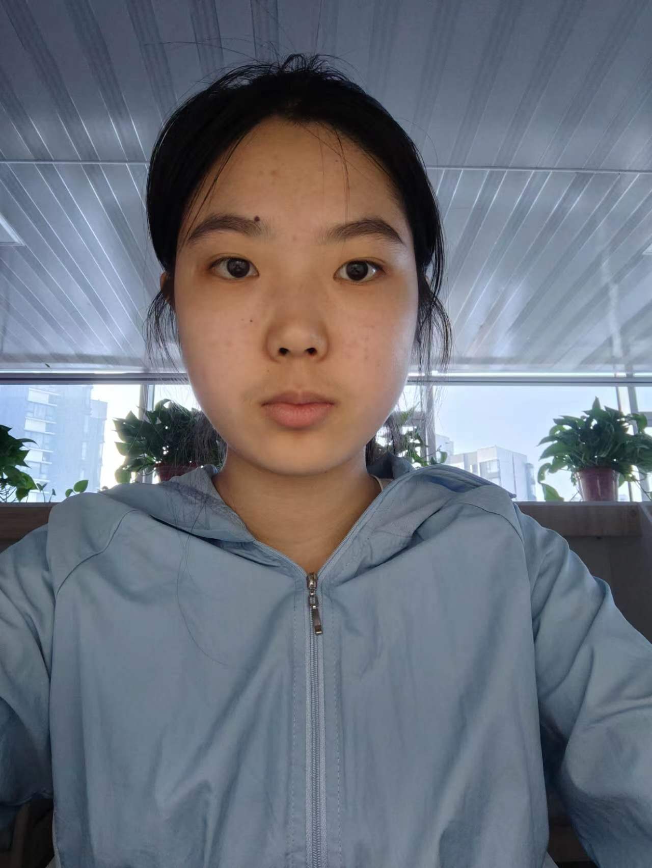 汤教员 照片