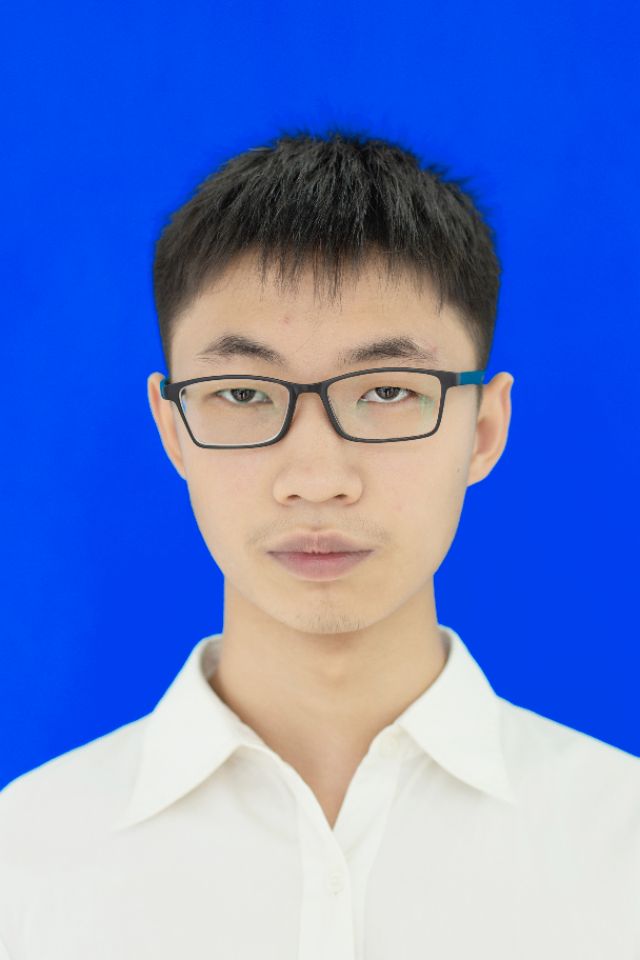 刘教员 照片