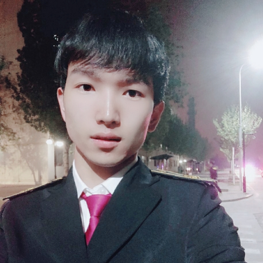索教员 照片