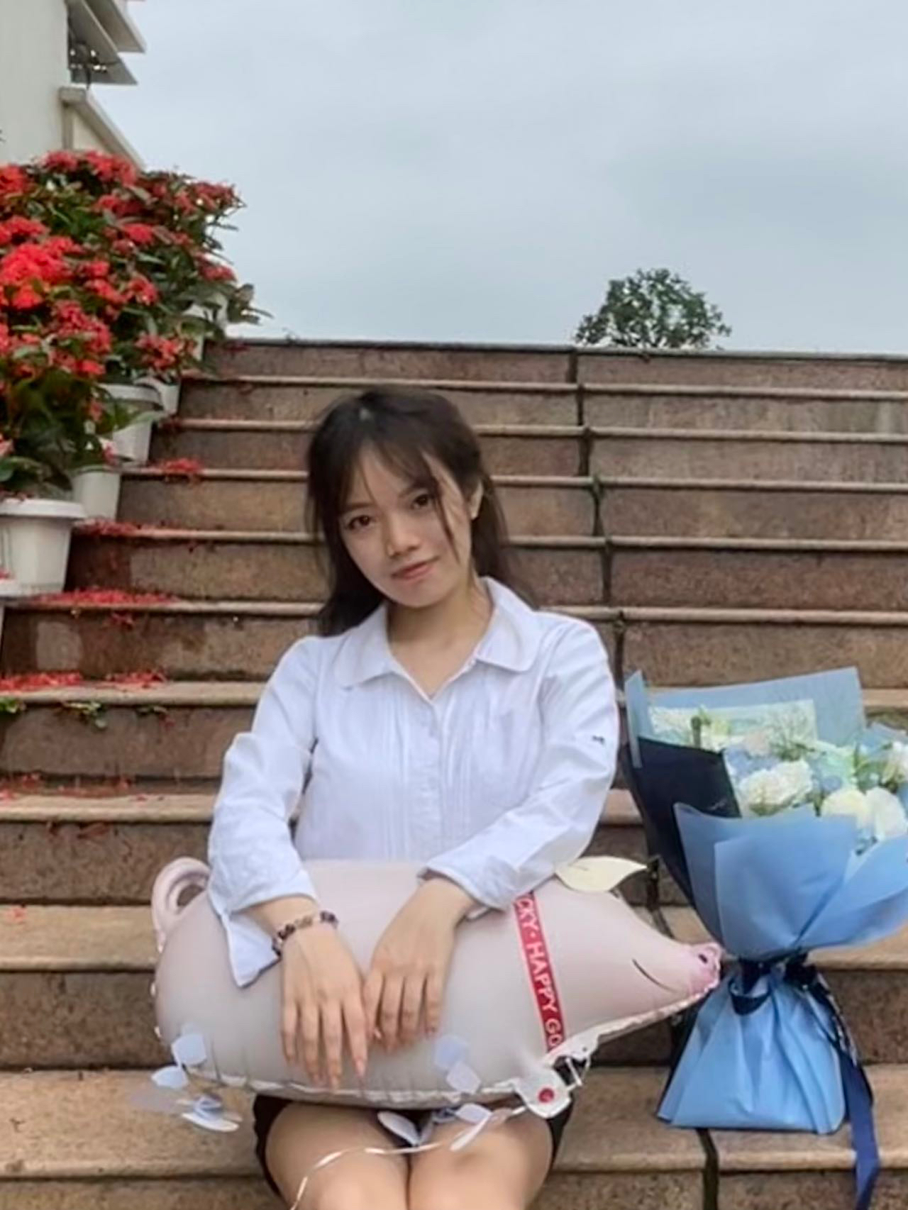 岑教员 照片