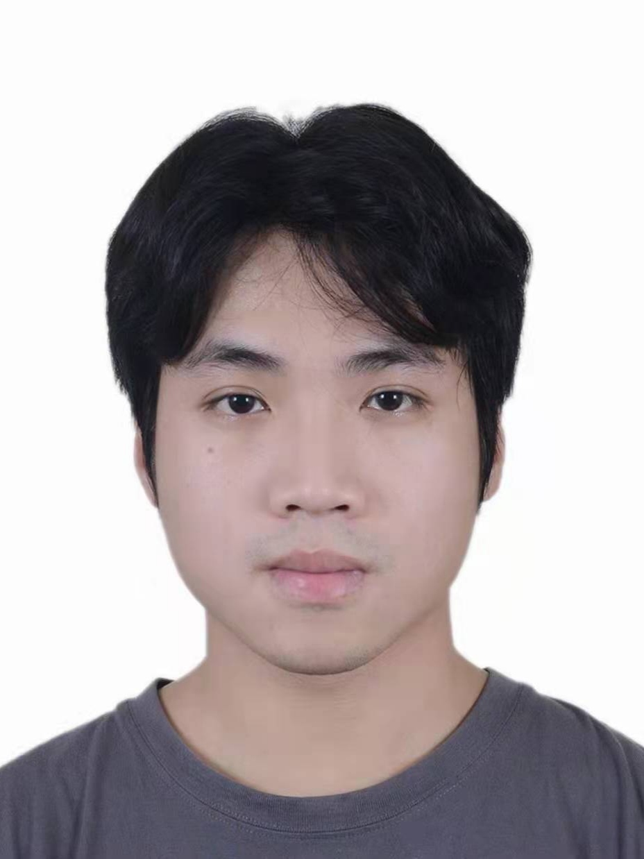 李教员 照片