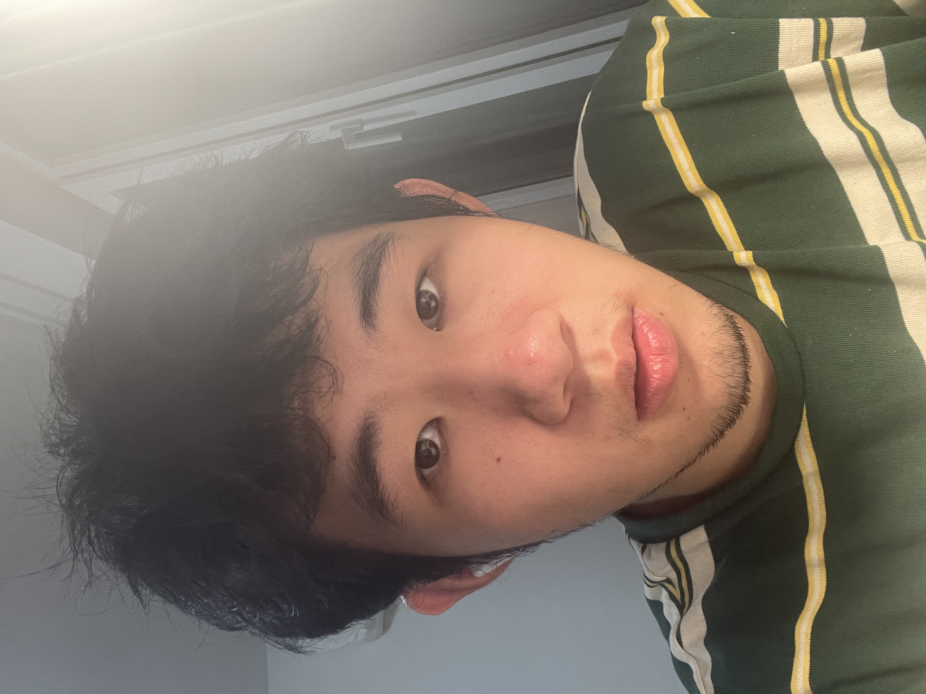 闫教员 照片