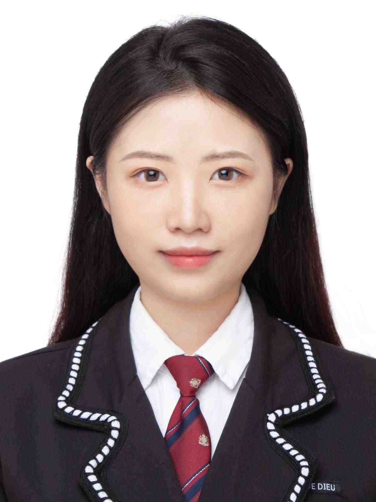 刘教员 照片