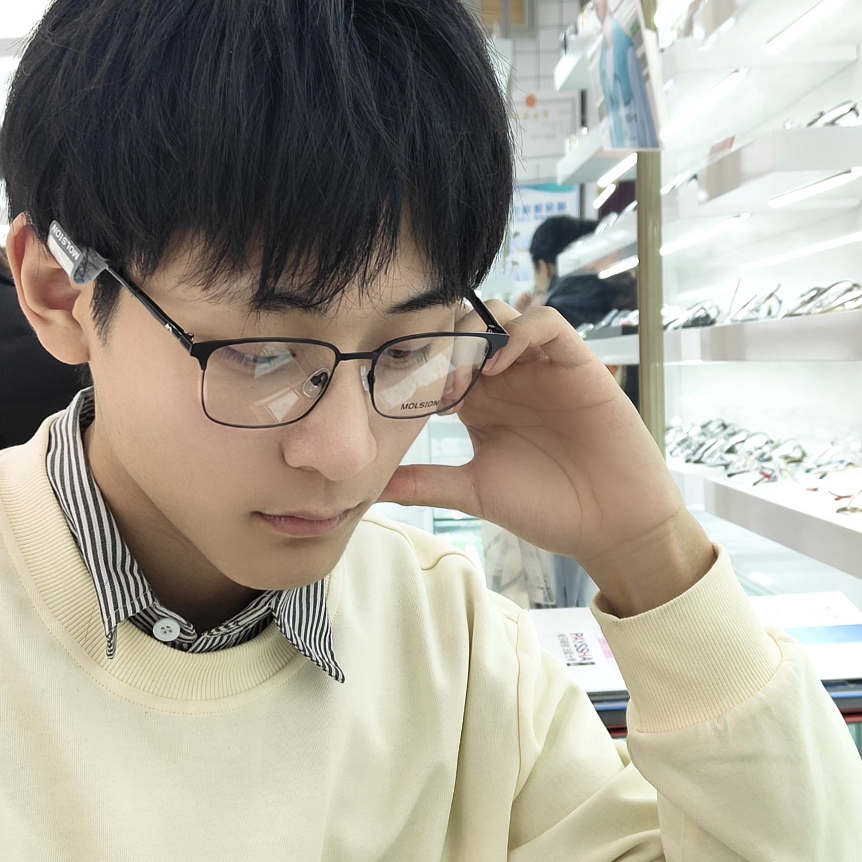 白教员 照片