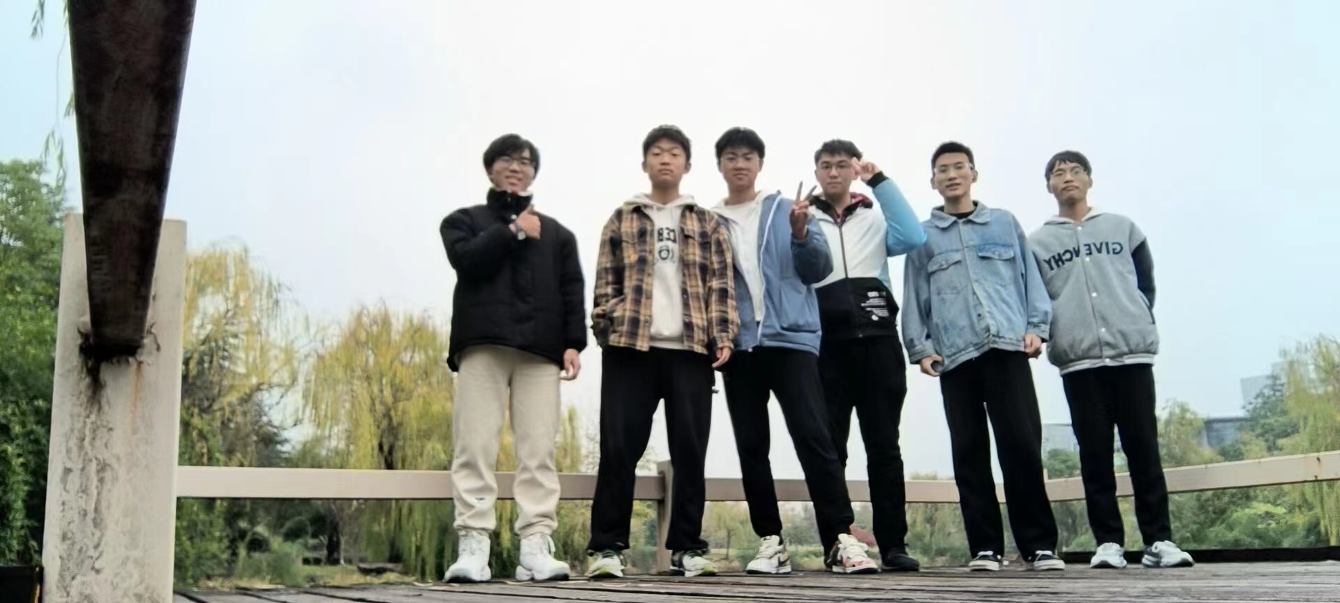 龚教员 照片