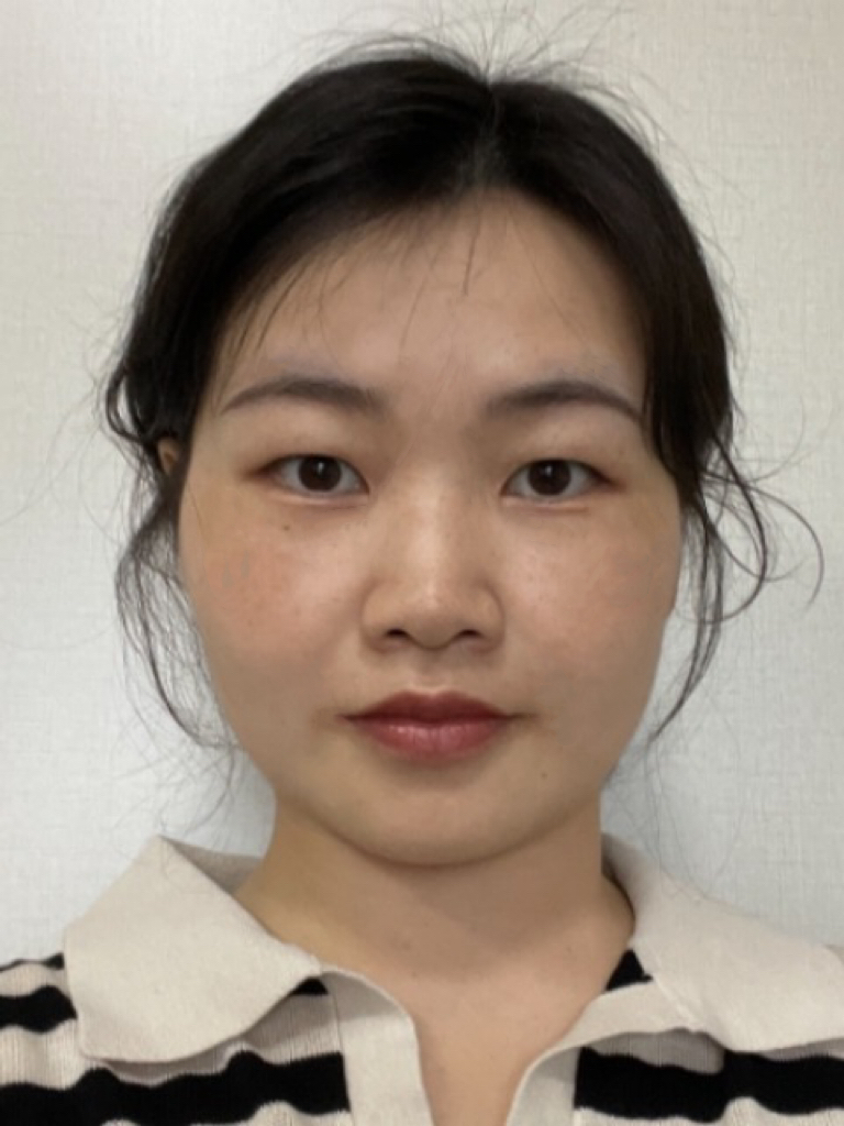 李教员 照片