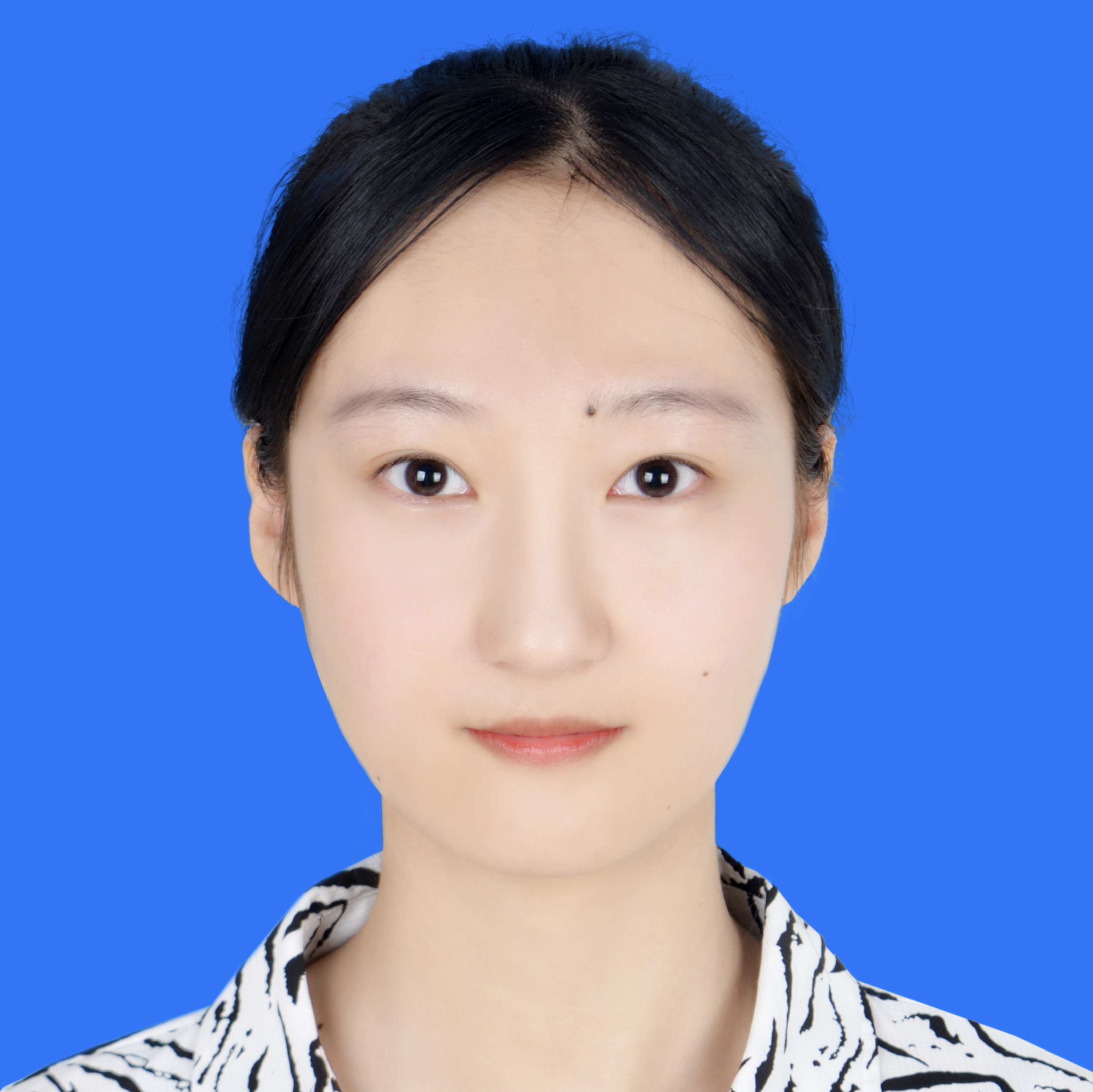 董教员 照片