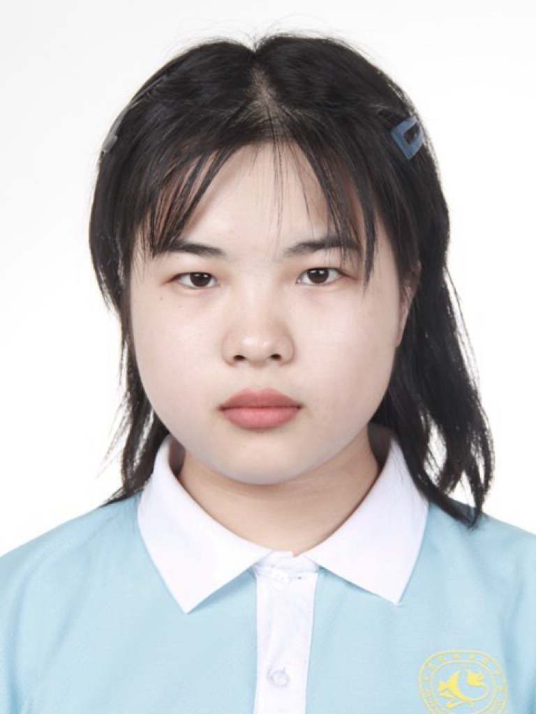 李教员 照片