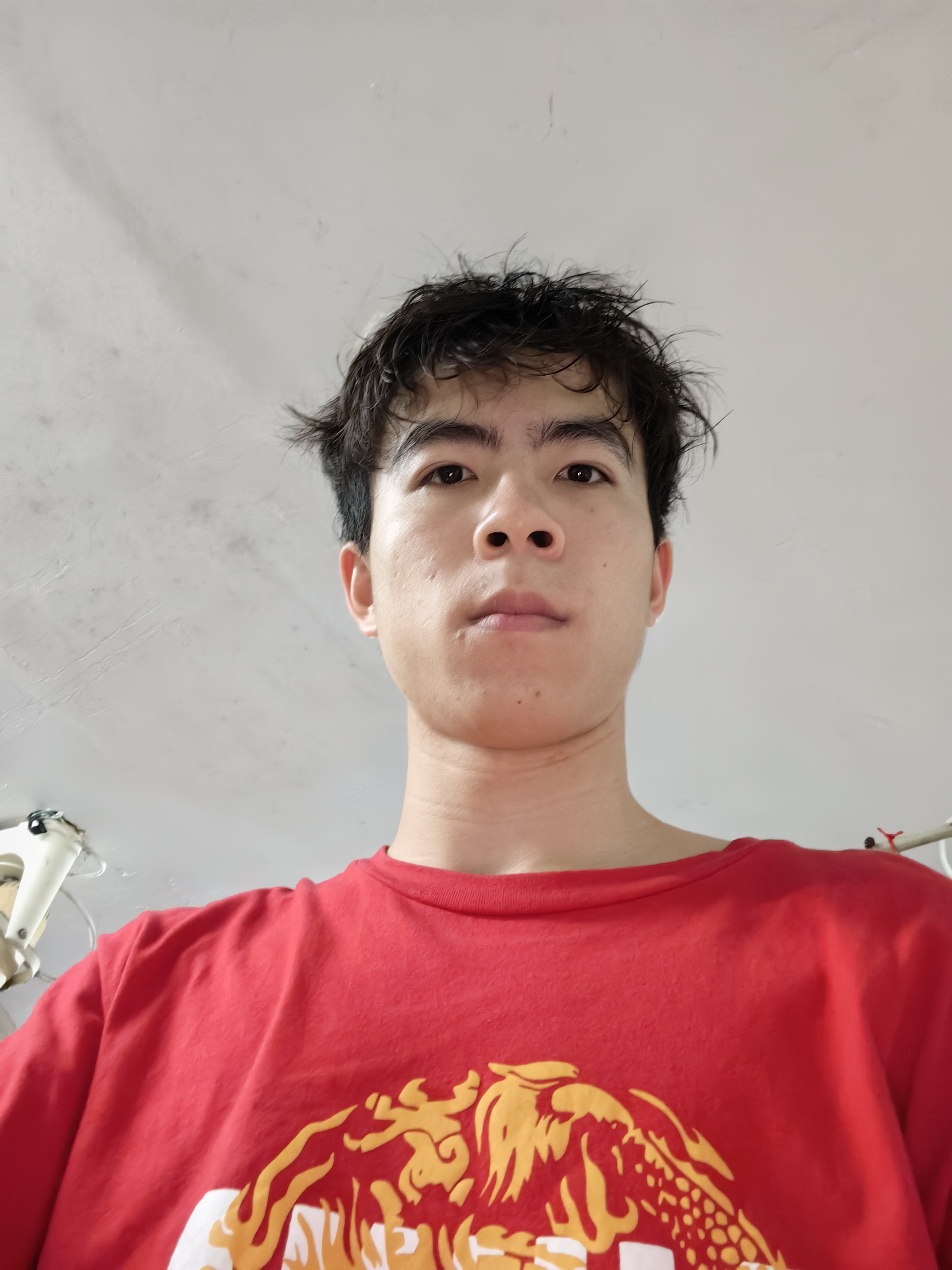 庞教员 照片