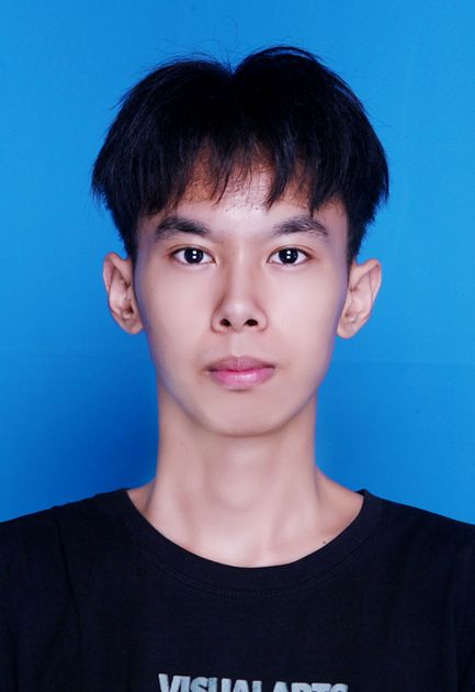 王教员 照片
