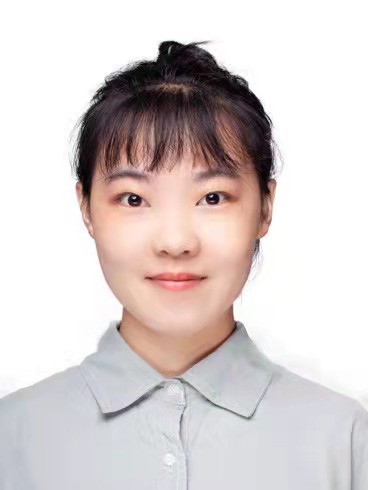 李教员 照片